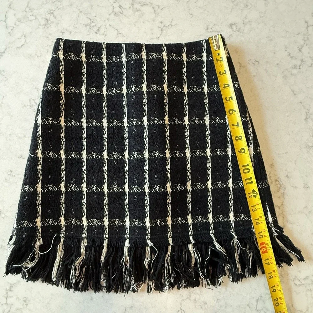 Tory Burch Skirt Size 0 • Black White Plaid Textured Tweed Fringe Hem • Side Zip